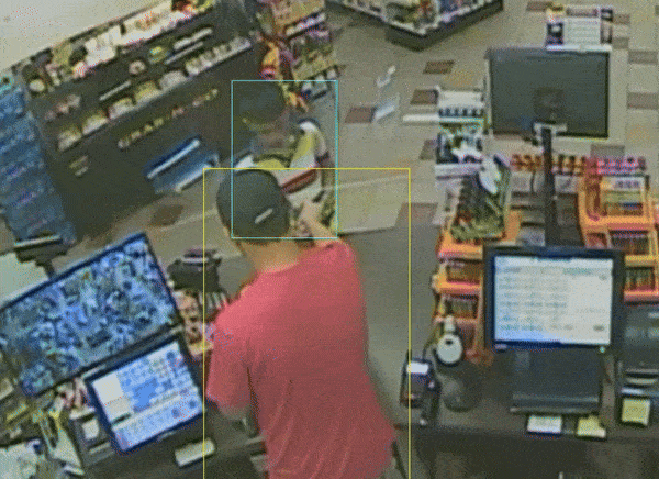 Машинное зрение в ритейле: распознавание объектов и возраста с помощью нейросети