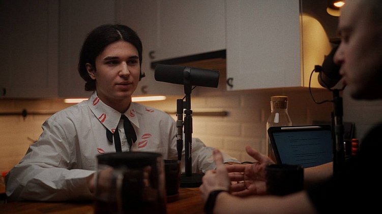 Быть ярче остальных, работать с криптой, находить заказы в качалке и быть выше новой школы дизайна