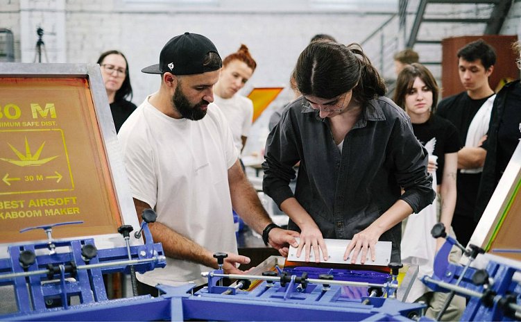 Корпоративный мерч, который хочется носить: опыт диджитал-продакшена из Ставрополя