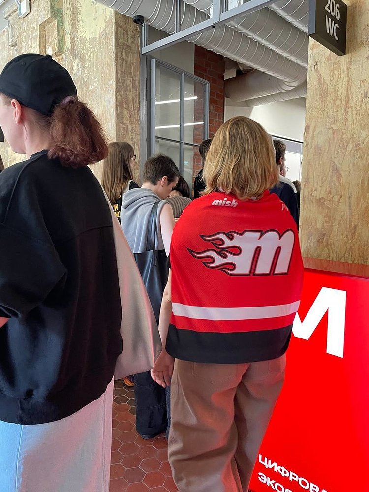 Культура мерча: как компании подходят к выбору «той самой» одежды (и не только)