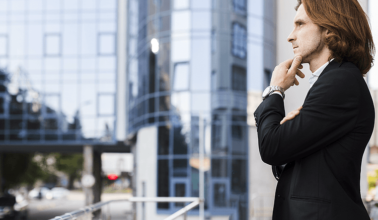 Чем дальше горизонт планирования, тем шире зона неопределённости — и выше цена ошибки.