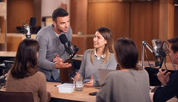 Внедрение голосовых роликов как ключевого формата контента.