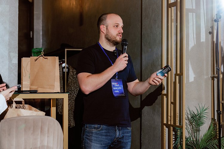 Спикер конференции — Максим Ермолаев