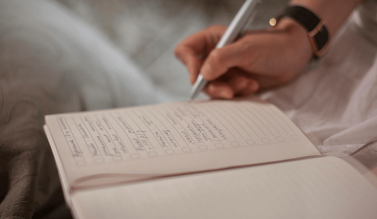 Вырезали все лишнее. Оставили только необходимое.