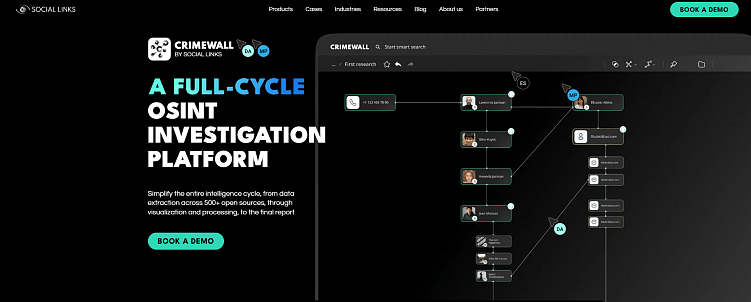 Работа официантом, начальник саентолог, дизайнер в СБЕР и EPAM, и про уход из продукта в студию