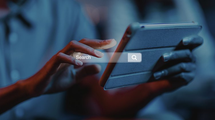 SEO vs. реклама: когда выгоднее продвигаться контентом, а не платить за клики