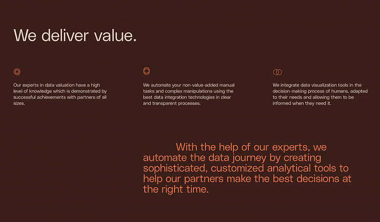 Дополняет этот ритм динамика от анимаций, активируемых по скроллу