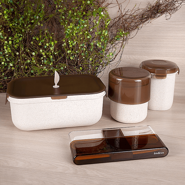 True Eco в тренде: новые вещи из переработанных материалов и экологичная упаковка