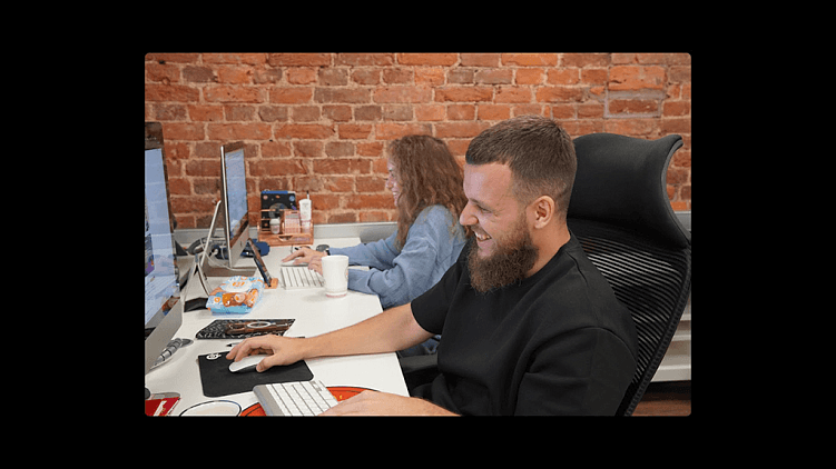 Специалисты нашего агентства, например, уже не могут представить свою работу без ChatGPT и других нейросетей, делающих работу эффективнее