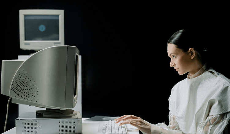 Почему тексты нейросетей узнаются за секунду (и что это значит для вашего бизнеса)