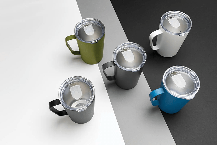 True Eco в тренде: новые вещи из переработанных материалов и экологичная упаковка