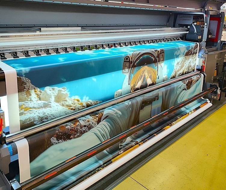 Дню российской полиграфии посвящается: от станка Гутенберга до цифровых технологий