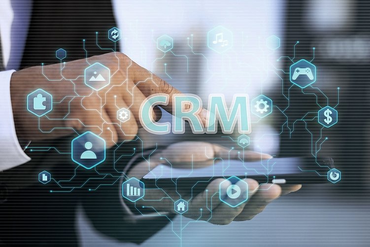 CRM и мессенджеры: как превратить клиентскую базу в источник повторных продаж