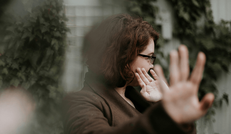 Загадка держит интерес.