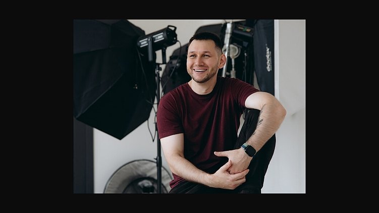 Из электрика в основателя студии разработки сайтов: о том, как я сильно поверил в себя.