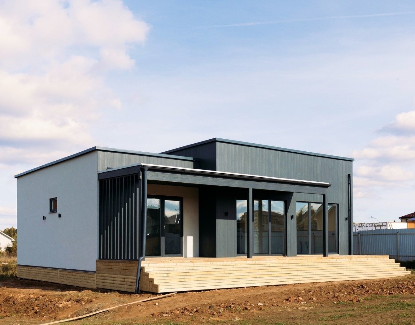 Продажа 2-х загородных домов и увеличение узнаваемости бренда