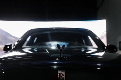 Как снять 120 роликов с Bentley и Rolls-Roys?
