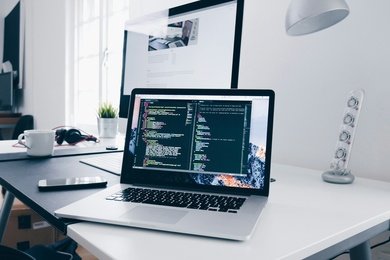 Настройка комплексной рекламы и продвижение сайта для разработчика ПО в сфере Oracle и PL/SQL