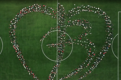 Съёмка масштабного танцевального флэшмоба с участием тысячи человек.