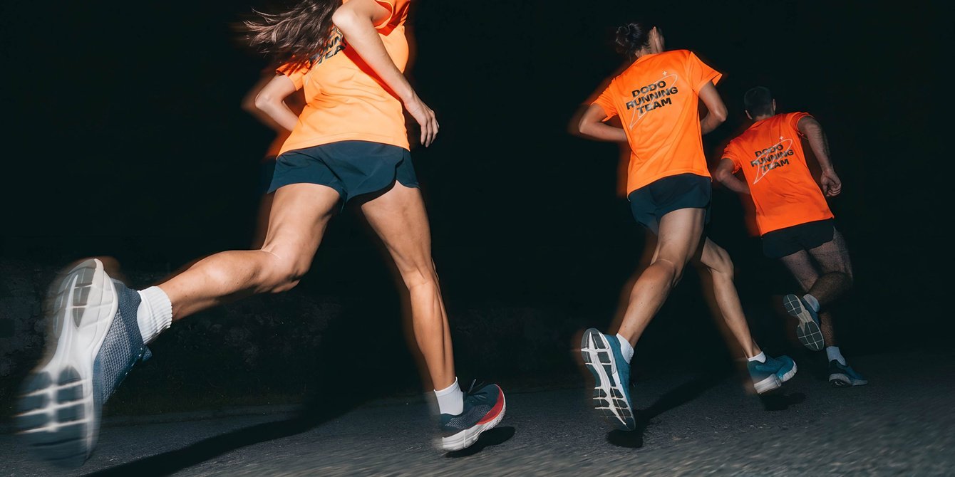Спортивный мерч — форма для бегового клуба Додо Пиццы