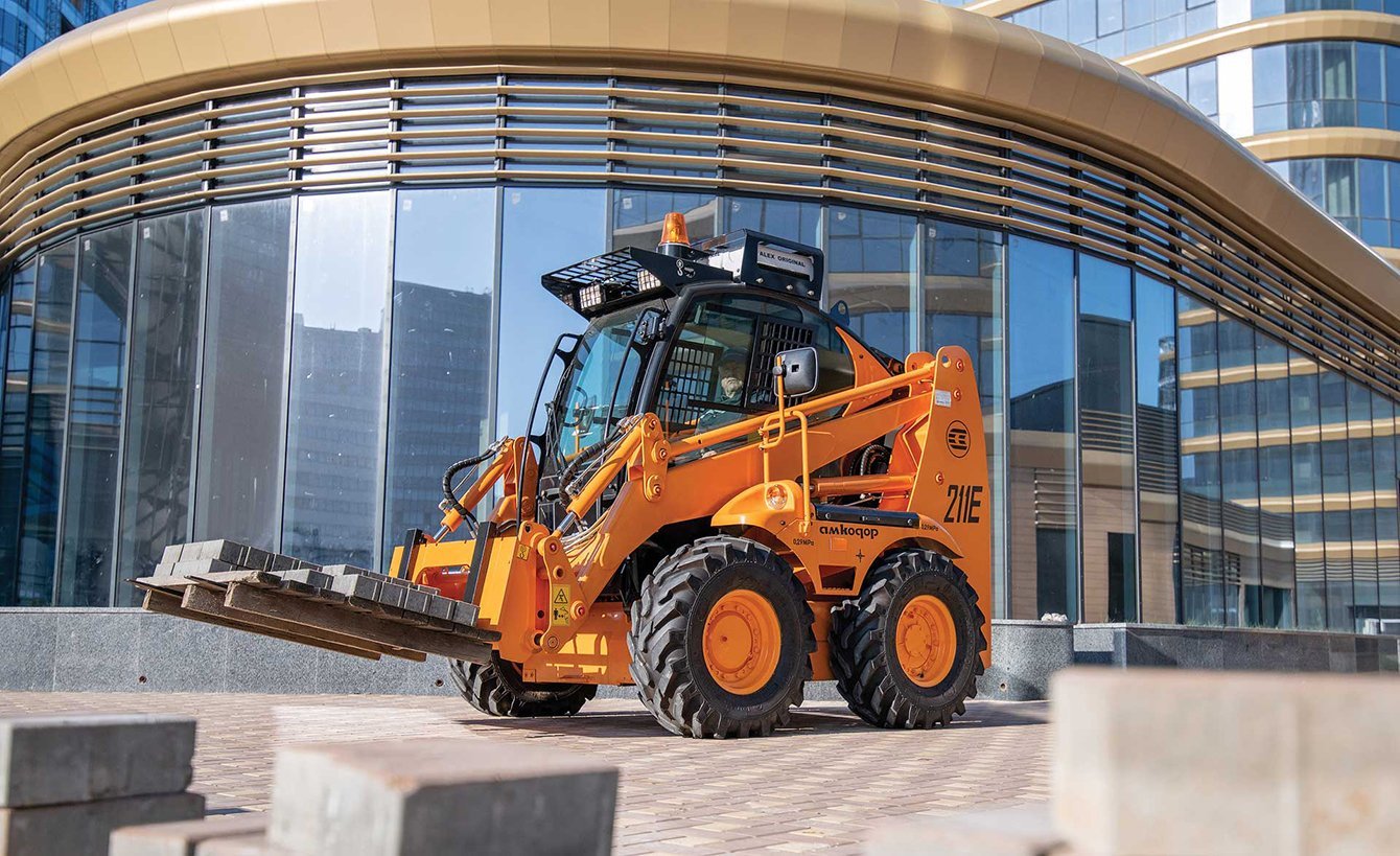 Корпоративный сайт для холдинга «АМКОДОР»