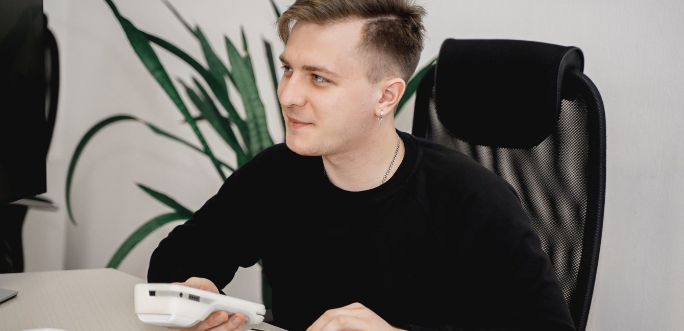 Запустили и уже 10 лет поддерживаем канадский сервис для HoReCa Koomi