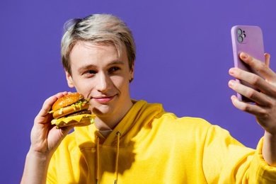 Ведение соцсетей для FoodTaxi