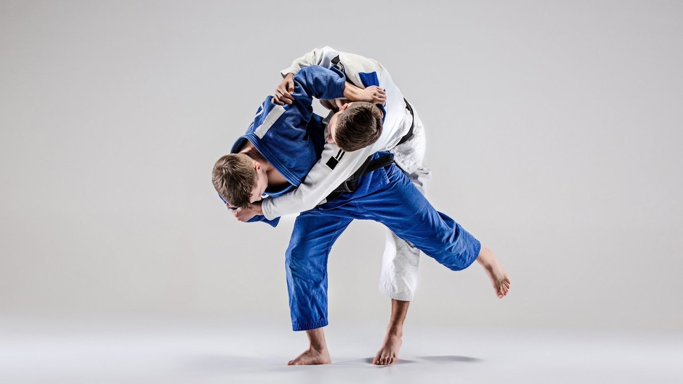 Как стабильно привлекать новых учеников в детскую школу Дзюдо через рекламу ВКонтакте?