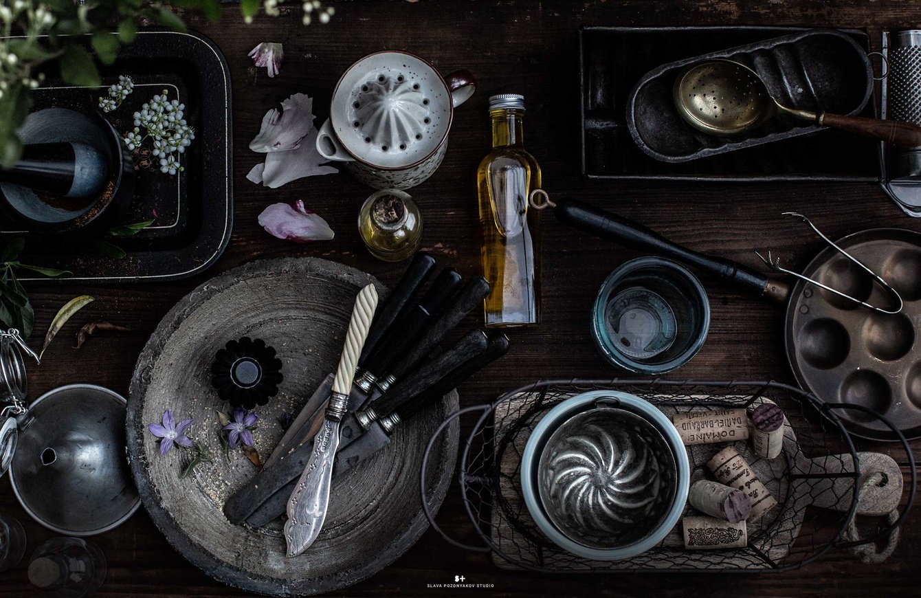 КНИГА "КУХНЯ"  ЮЛИИ ВЫСОЦКОЙ