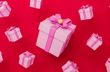 Обзор вау-рассылок 2025: как бренды превращают подарок в медиаинструмент