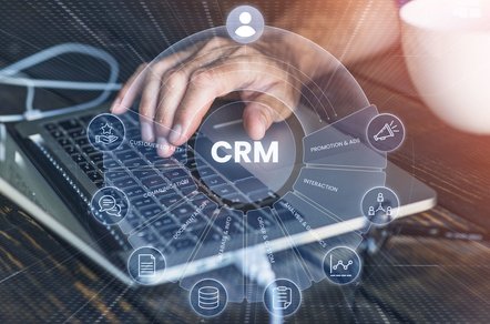 CRM — не для отчётов. Как бизнесу использовать её для роста продаж