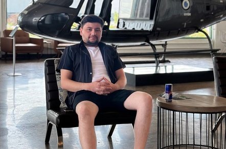 Интервью с Тимуром Бахромовым, графическим дизайнером