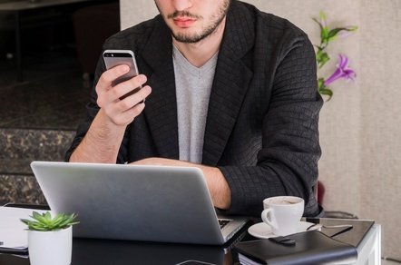 Соцсети для бизнеса: как B2B компаниям получить лиды и доверие через контент