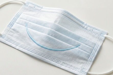 Как клиникам и врачам шутить в соцсетях, чтобы вас не отменили