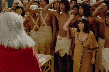 Тихий бунт: как распознать и победить саботаж при внедрении нового продукта или CRM