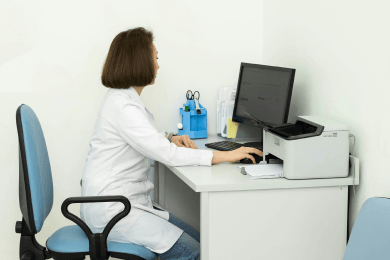 Сайт медицинской организации в 2025 году: требования Росздравнадзора, ошибки и контрольные точки