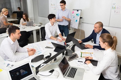 Как поставить KPI маркетологу в B2B: что измерять на самом деле