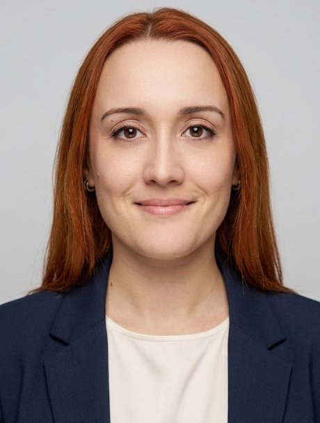 Алина