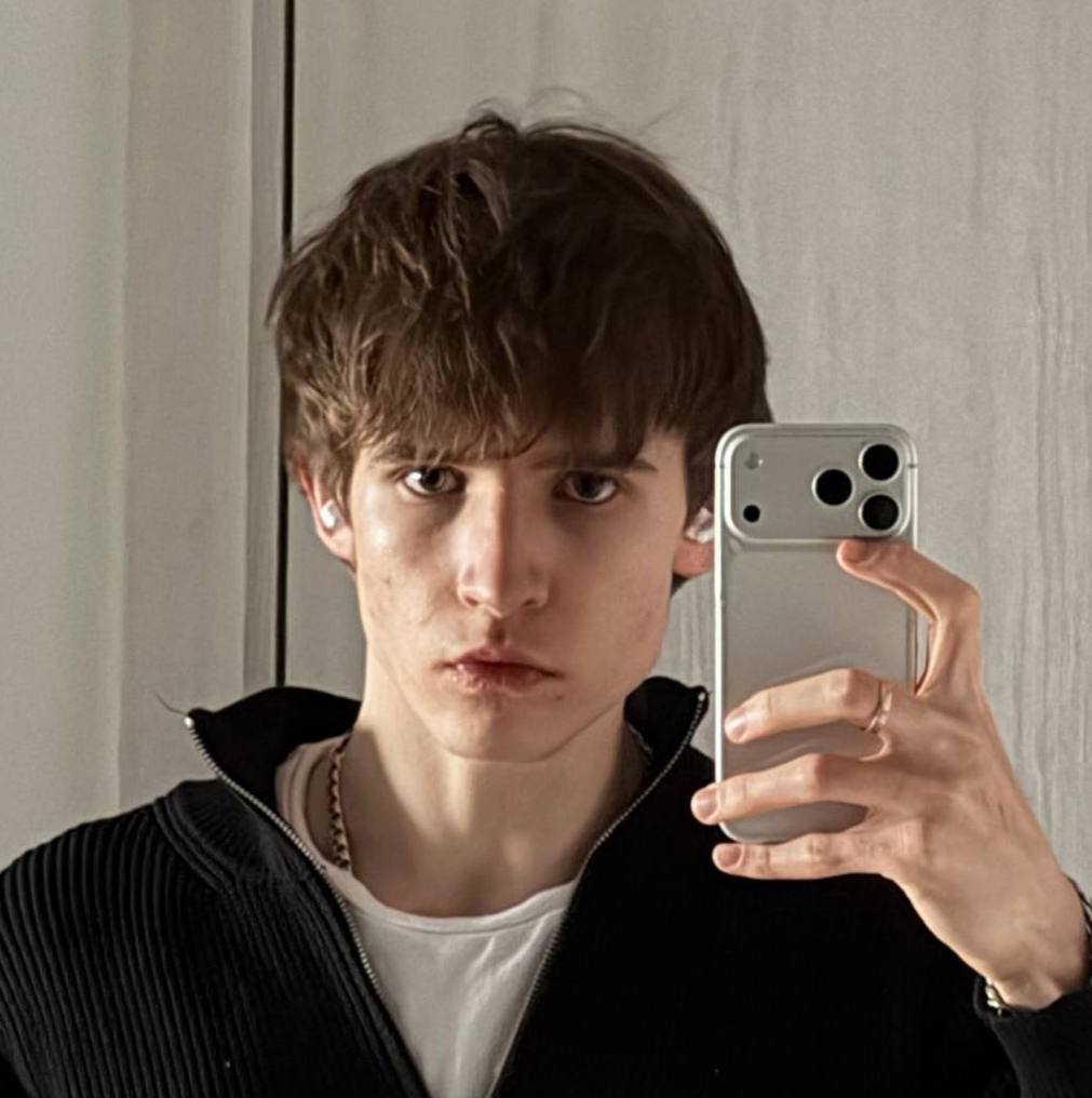 Александр