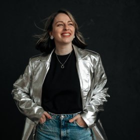 Александра Ворона