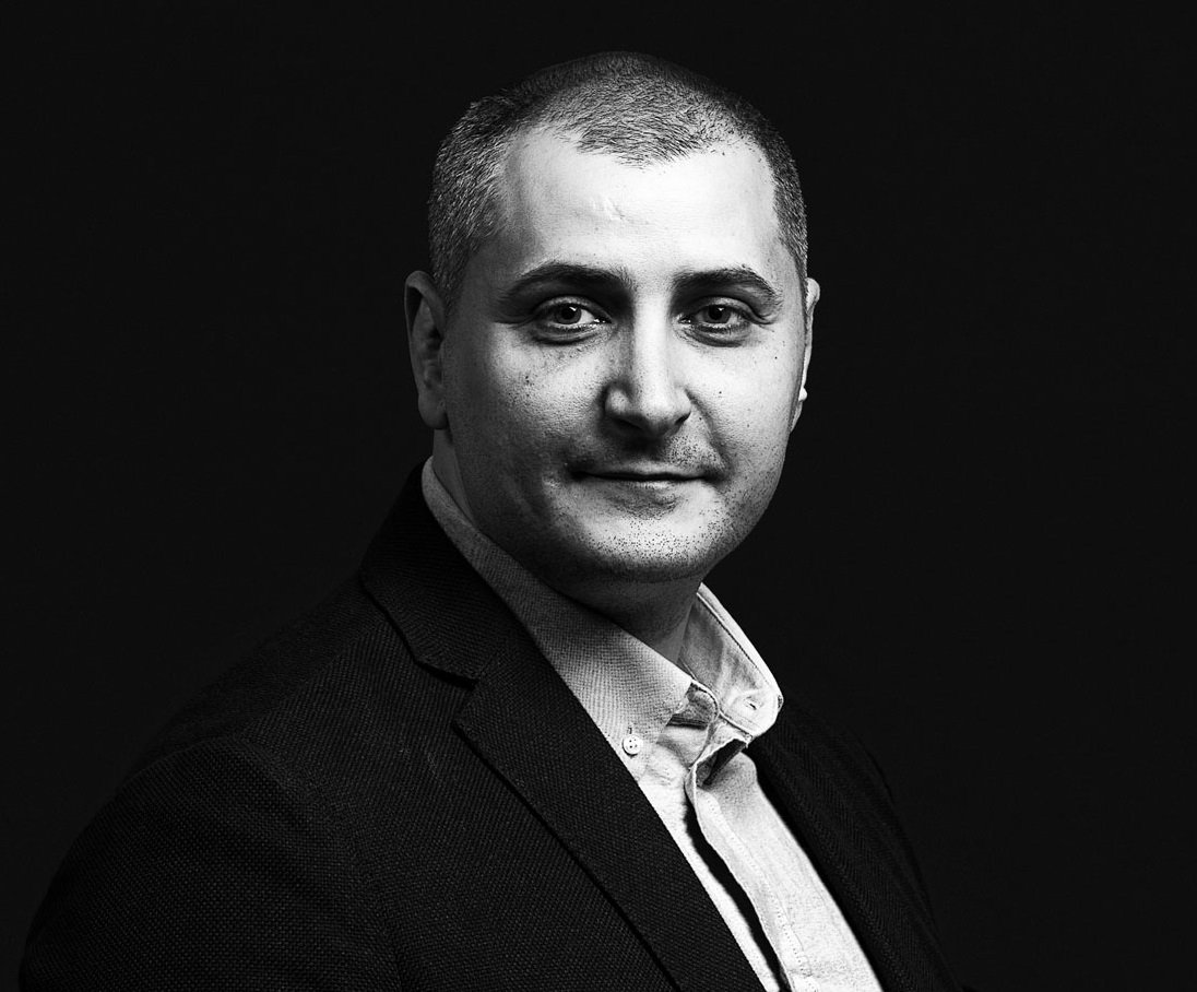 Манвел Олегович