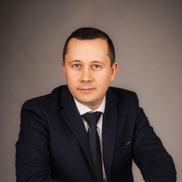 Максим Сергеевич