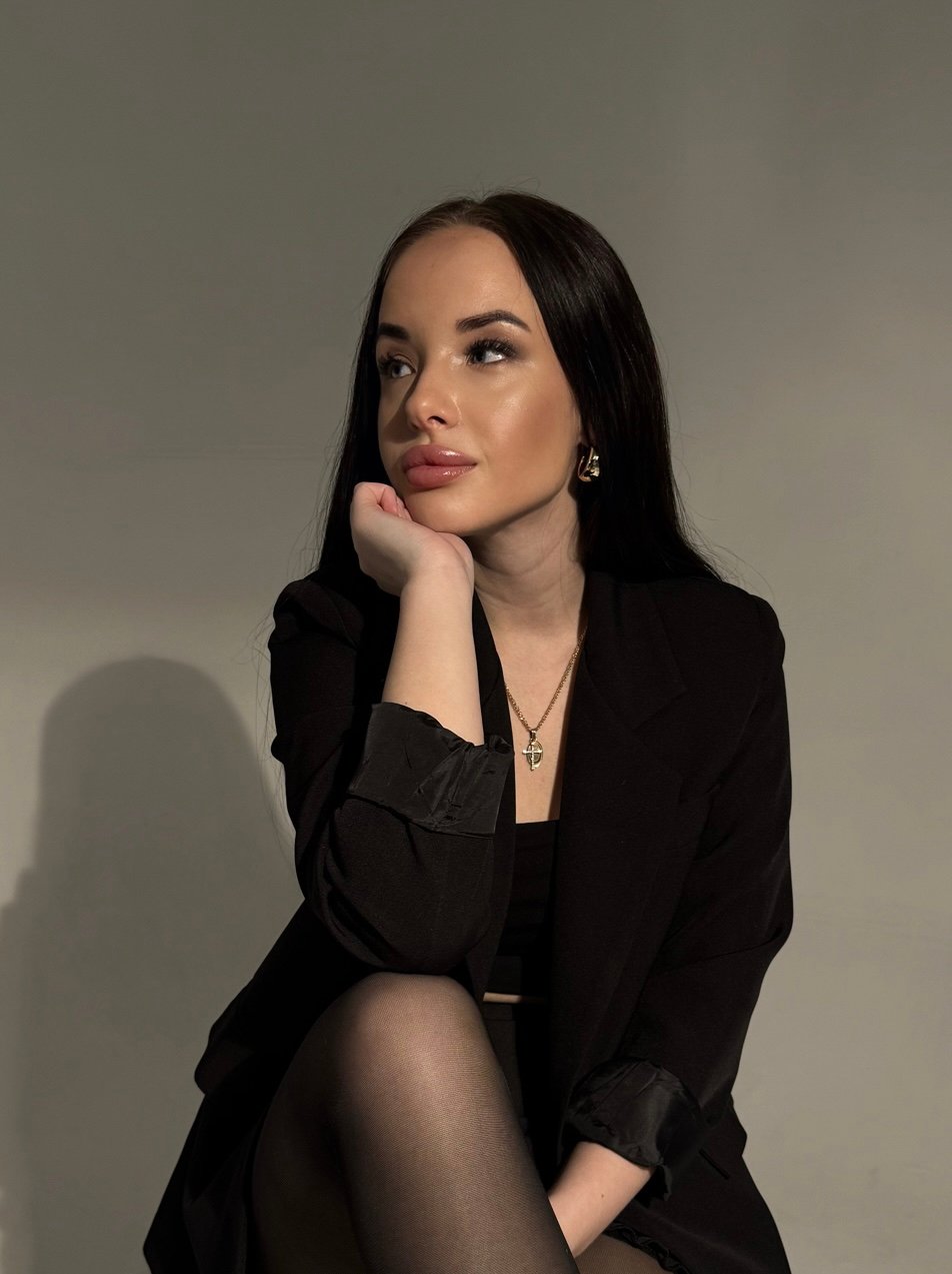 Полина
