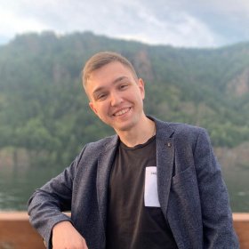 Максим Козиков