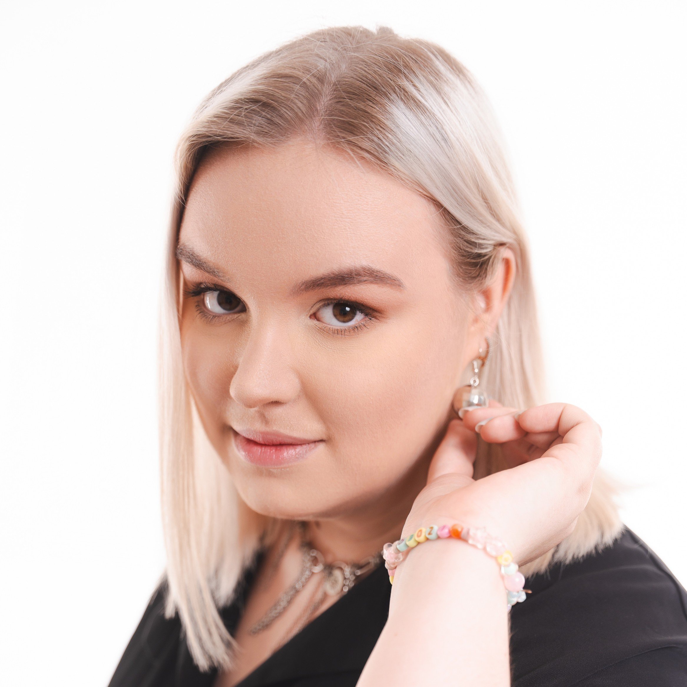 Полина