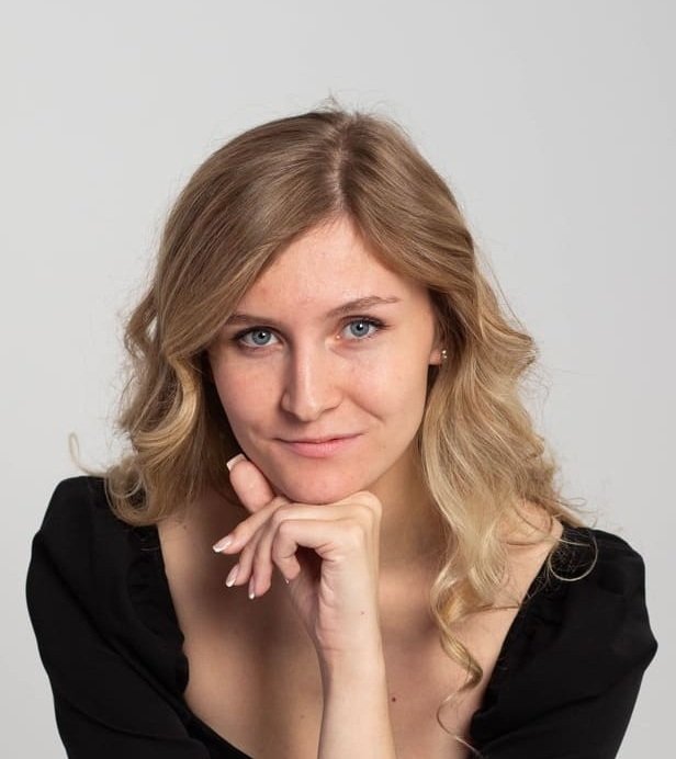 Полина