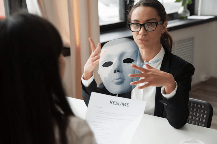 Кандидат в цифровой маске: как распознать фальшивого соискателя работы, использующего дипфейк-технологии