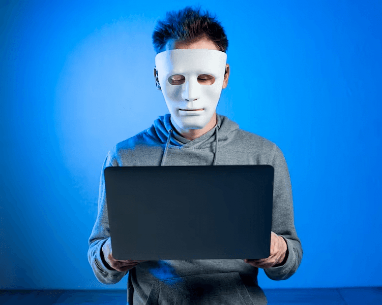Кандидат в цифровой маске: как распознать фальшивого соискателя работы, использующего дипфейк-технологии